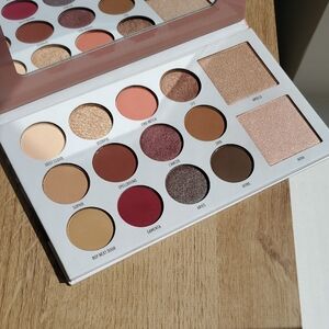 NWOB - Morphe X Manny MUA Glam Eyeshadow Palette